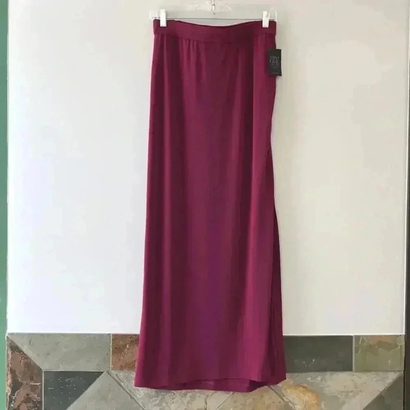 Lane Bryant Dresses & Skirts - LANE BRYANT Simply Chic Burgundy Stretch Maxi Skirt 18/20 NWT
